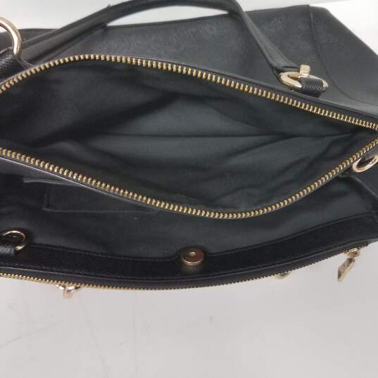Coach New York Black Pebble Leather WM's Hand Bag image number 4