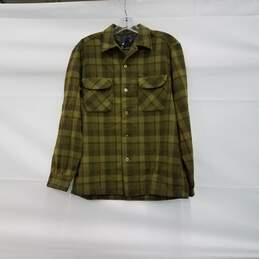 Pendleton Green Casual Button Down Shirt Size Medium