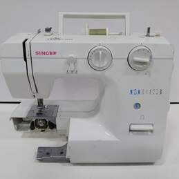 Singer Model 1525 Sewing Machine