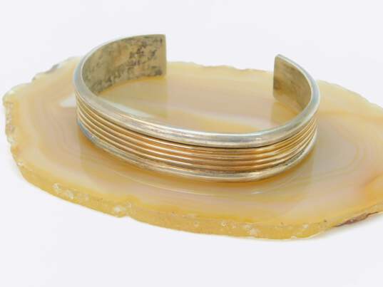 Tom Hawk Dine Navajo 925 Sterling Silver & Gold Filled Ridged Cuff Bracelet 37.0g image number 1