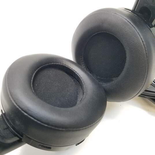 Sony PlayStation Wireless Headset image number 2