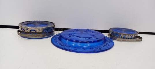 Bundle of 3 Assorted Blue Glass Plates image number 3