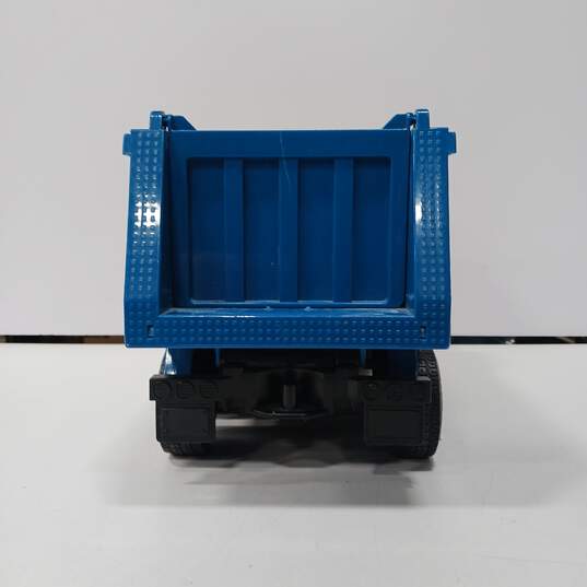 Driven By Battat Blue Dump Truck Toy image number 4