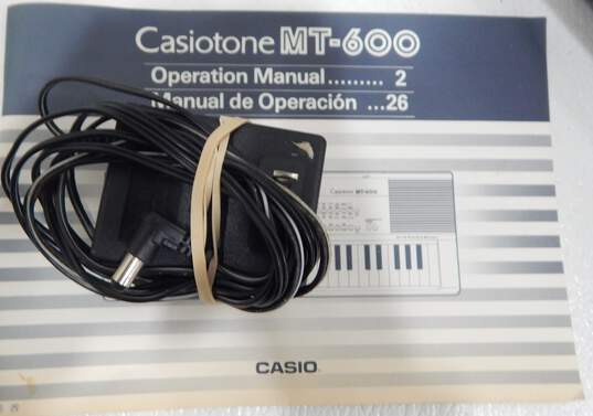 VNTG Casio Model Casiotone MT-600 Electronic Keyboard w/ Manual and Power Adapter image number 6