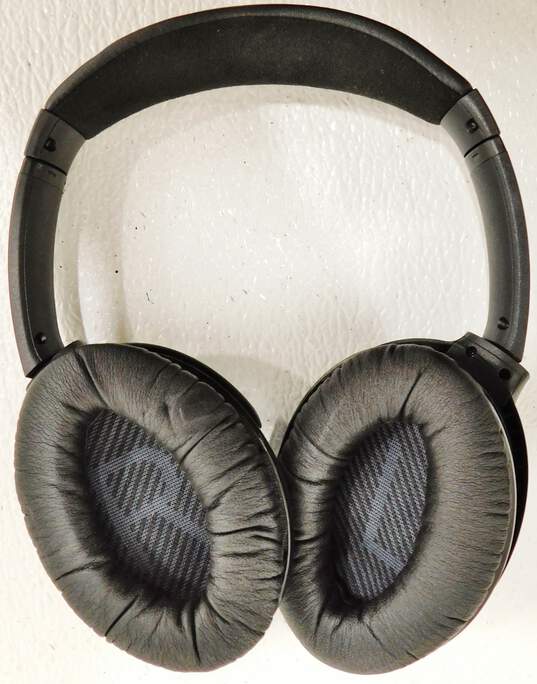 Beats By Dr. Dre Monster Beats Pro and Bose AE2 Soundlink Headphones (Set of 2) image number 7
