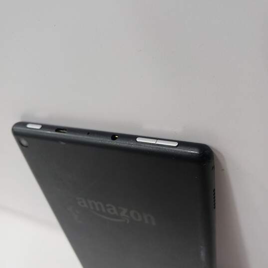 Amazon Fire HD 8 (7th Gen) Tablet image number 5