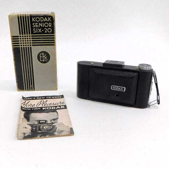 Vintage Kodak Senior Six-20 Folding Film Camera With Original Box image number 1