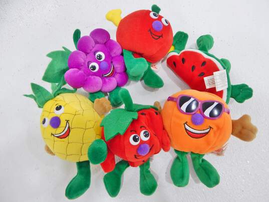 VTG 1996 Toy Box Creations Veggie Friends Fruit Seedies Plush Toys Set of 6 image number 3