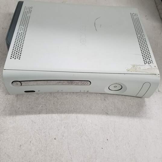 Xbox 360 Falcon Console image number 1