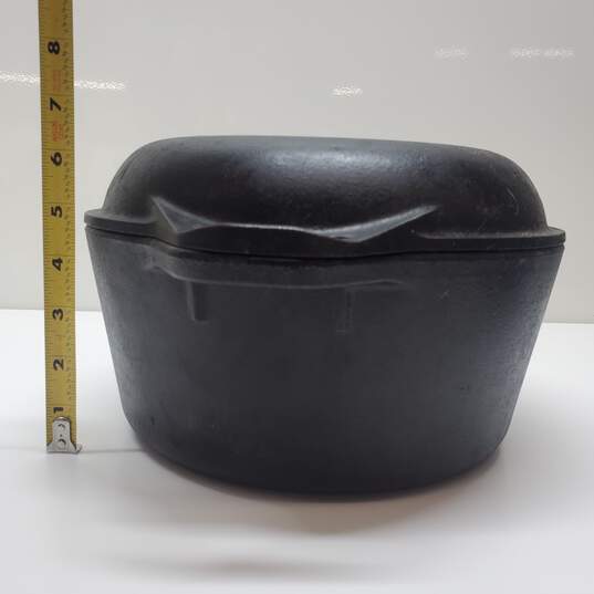Lodge 3 8DOL Cast Iron Double Dutch Oven image number 3