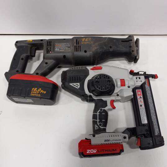 Bundle of 2 Assorted Power Tools image number 4