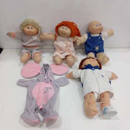 Bundle of 4 Cabbage Patch Kids Dolls w/Accessories image number 1