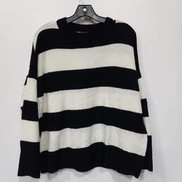Vince Camuto Women's Black & White Stripe Sweater Size S