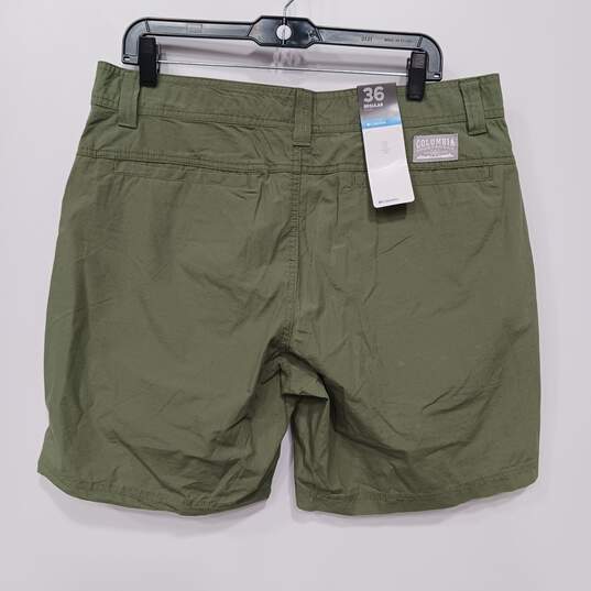 Columbia Birch Forest Chino Shorts Men's Size 36R image number 2