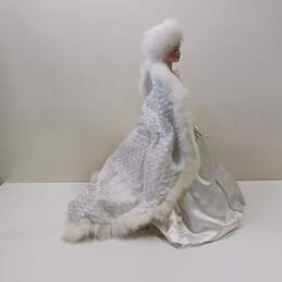 Franklin Heirloom Snow Queen Porcelain Doll IOB alternative image