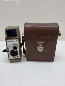 Vintage Bell & Howell Two-Fifty-Two 8mm Home Movie Camera W/Case Untested