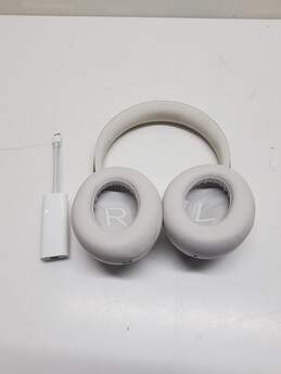 Bose White Noise Cancelling Wireless Bluetooth Headphones alternative image
