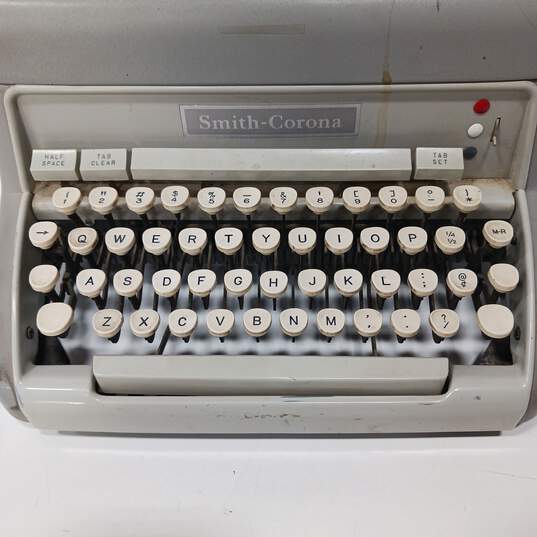 Smith-Corona Secretarial Typewriter image number 2