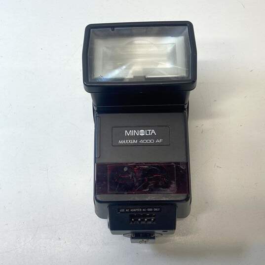 Minolta Lot of 2 Assorted Camera Flashes image number 4