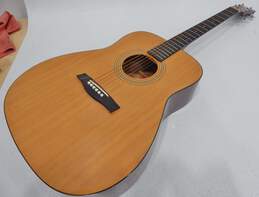 Yamaha Brand FG-402 Model Wooden Acoustic Guitar w/ Case (Parts and Repair) alternative image