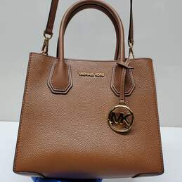 Michael Kors Mercer Women's Pebble Leather Messenger Crossbody Bag With Tag alternative image
