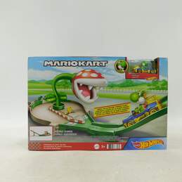 Sealed Hot Wheels Mario Kart Yoshi Piranha Plant Slide Track Set
