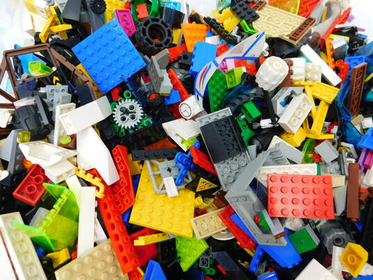 10.4 LBS Mixed LEGO Bulk Box image number 2