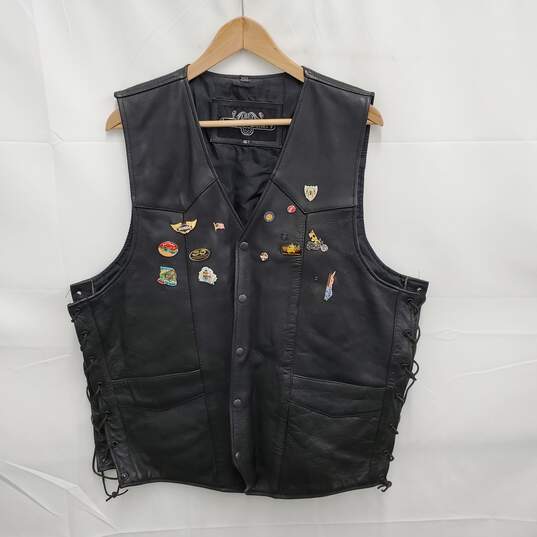 Leather Gallery MN's Black Leather Vest w Decal Pins Size 46-T image number 2
