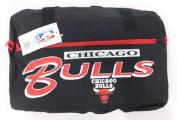Vintage Chicago Bulls NBA Sports Duffel Bag W/ Tag alternative image