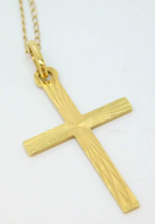 14K Yellow Gold Etched Cross Pendant Necklace 1.4g image number 3