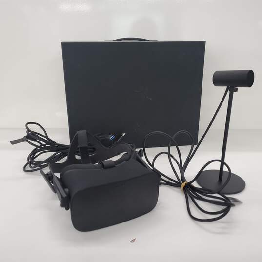 Oculus Rift VR Headset (2016) image number 1