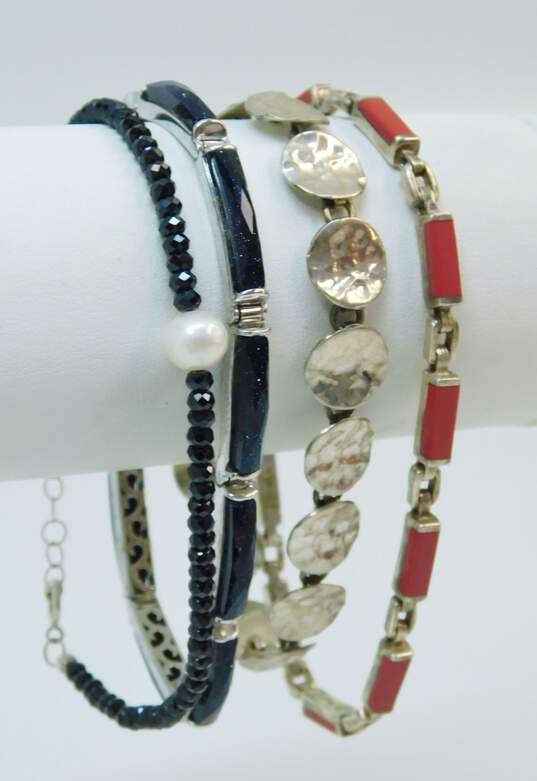 925 Blue Goldstone Pearl Black Bead Hammered Circle Red Resin Bracelets 38.2g image number 2