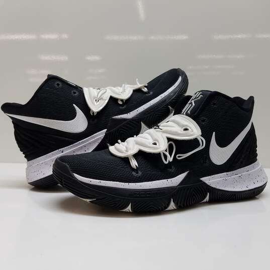 Men's Nike Kyrie 5 Black/White CN9519-002 Basketball Shoes Size 7.5 image number 1
