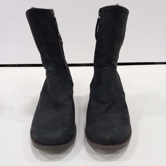 Teva Leather Black Side Zip Heeled Boots Size 6.5 image number 2