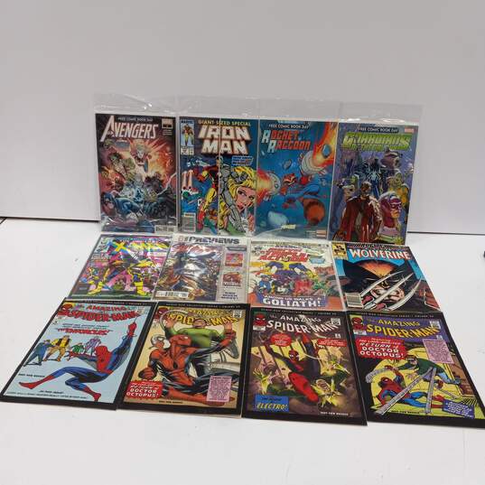 Marvel Comics Marvel Universe Comic Books Assorted 12pc Lot image number 1