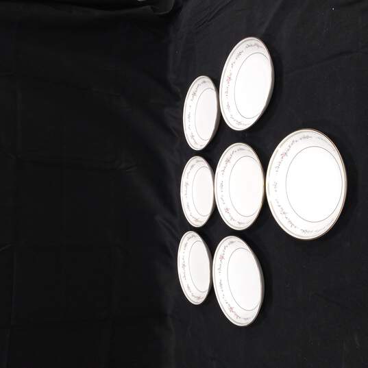 Bundle of Seven Mikasa Narumi Millbrooke Bowls image number 1