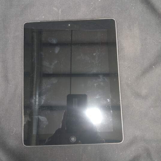 Apple iPad 2 Silver Model A1397 Tablet image number 1