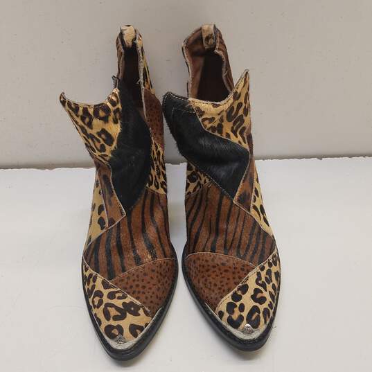Jeffrey Campbell Orwell Animal Print Ankle Boots Women's Size 8.5 image number 3