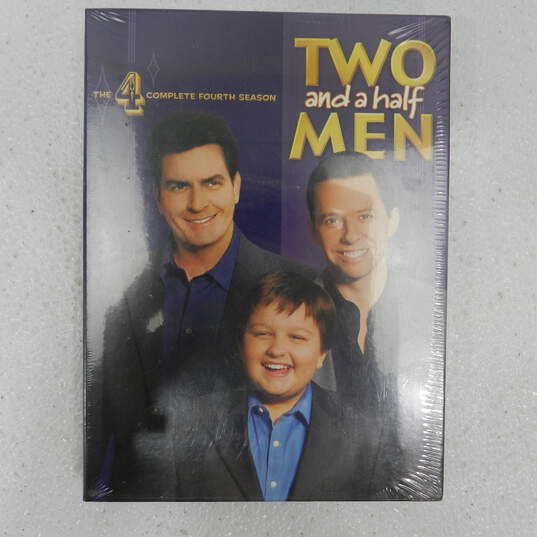 DVD Bundle Two and a half Men Season 4 & Pushing Daisies Season 2 image number 3
