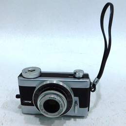 Ricoh Auto Shot Vintage 35mm Film Camera alternative image