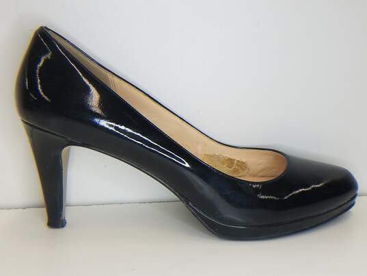 Cole Haan Women's Chelsea Air Pump Shoes - Women | Color: Black | Size: 8 image number 1