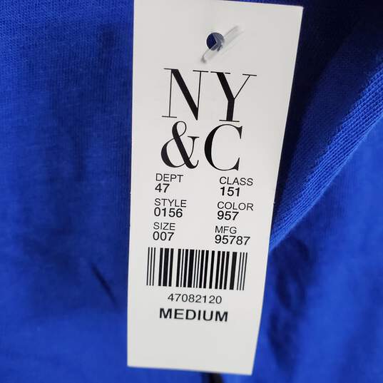 New York & Company Women Blue V Neck T shirt M NWT image number 5