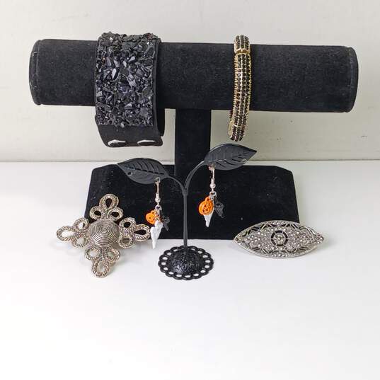 Bundle of 5 Gothic Inspired Costume Jewelry image number 1