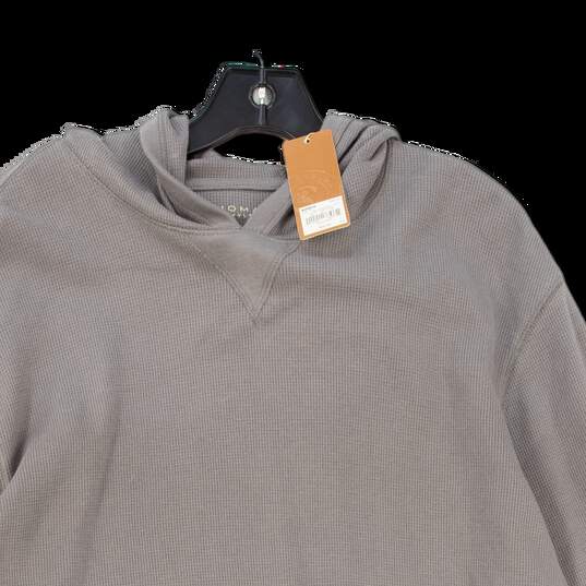 NWT Mens Gray Long Sleeve Pockets Pullover Hoodie Size XL image number 3