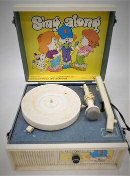 Vintage Carron Tone CM-40 Sing Along 33 & 45 Record Player with Microphone alternative image
