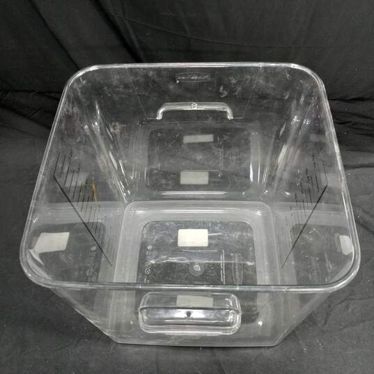 Rubbermaid 18L Square Storage Container image number 6