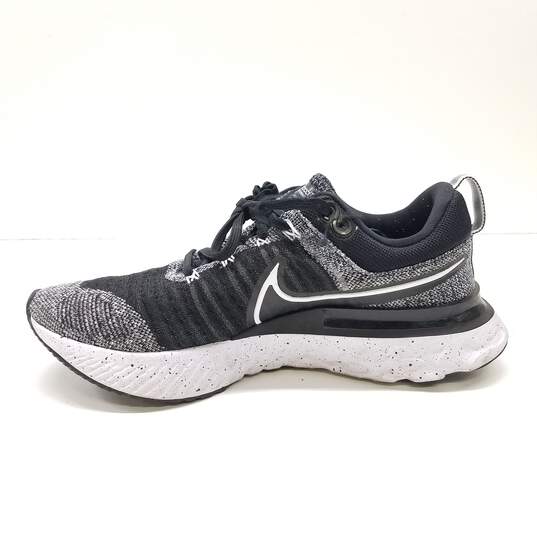 Nike React Women Infinity Run Flyknit 2 Black White Athletic Sneaker sz 7.5 image number 2