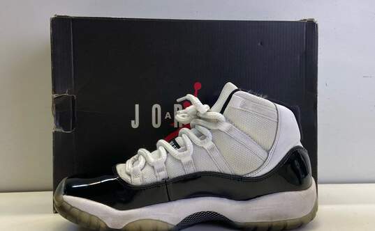 Jordan 11 Retro Concord (2018) (GS) White Black Athletic Shoes Women's Size 8 image number 2