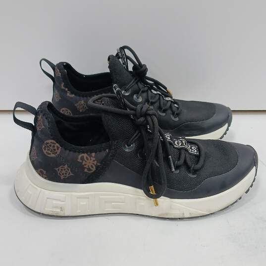 Guess GW Carlan Women's Sneakers Size 6.5M image number 3