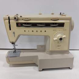 Vintage Singer Model 534 Sewing Machine alternative image